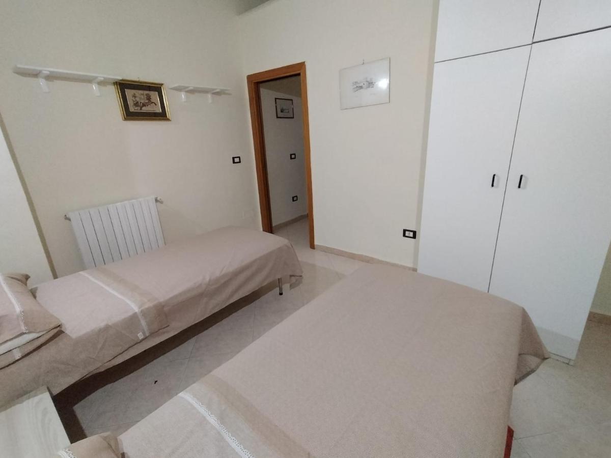 Casa Vacanze Al Castello Трані Екстер'єр фото