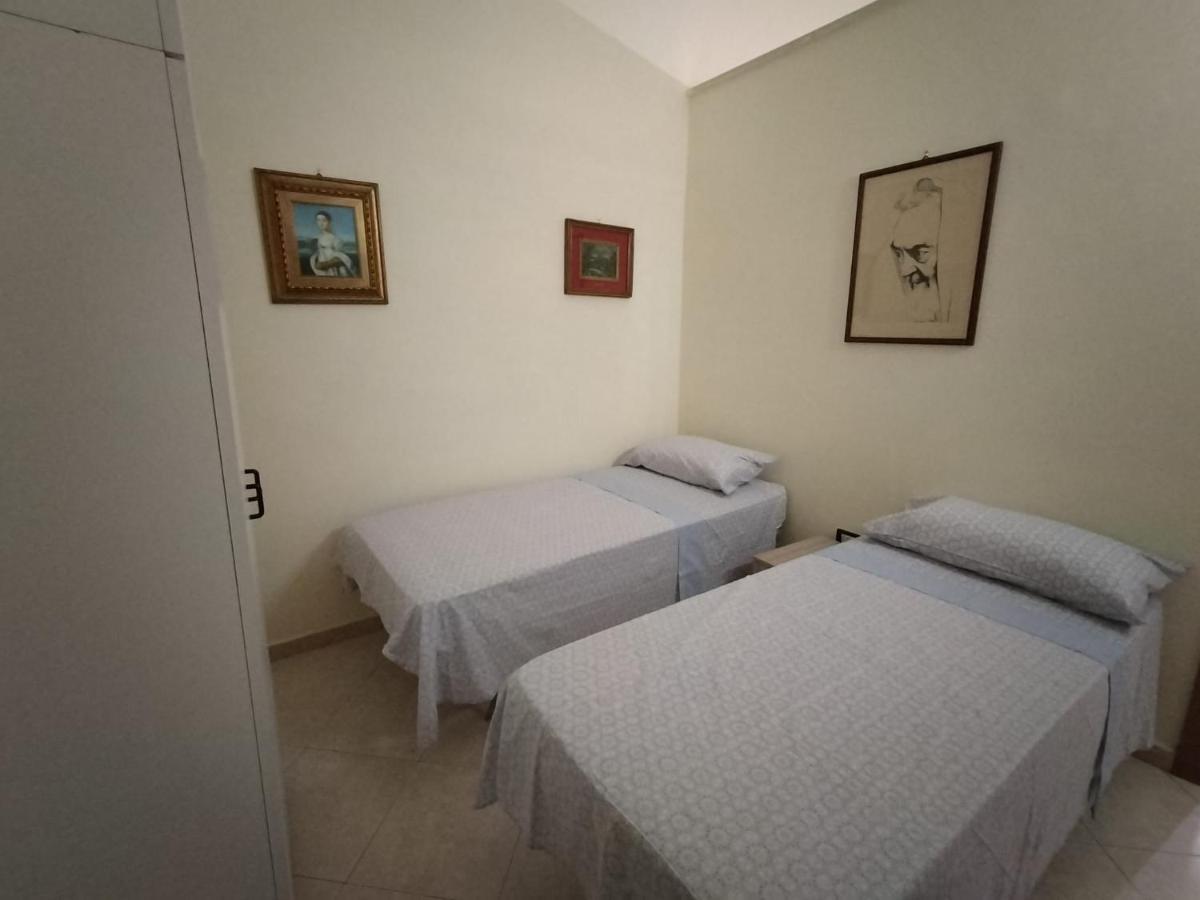 Casa Vacanze Al Castello Трані Екстер'єр фото