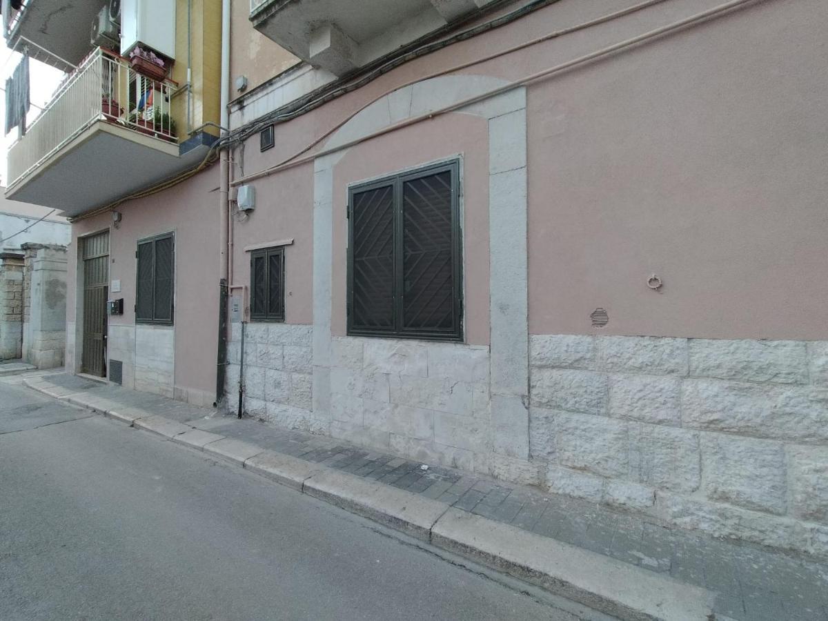 Casa Vacanze Al Castello Трані Екстер'єр фото